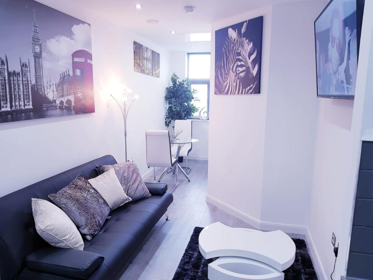 Z Home Apartments Leicester Exterior foto