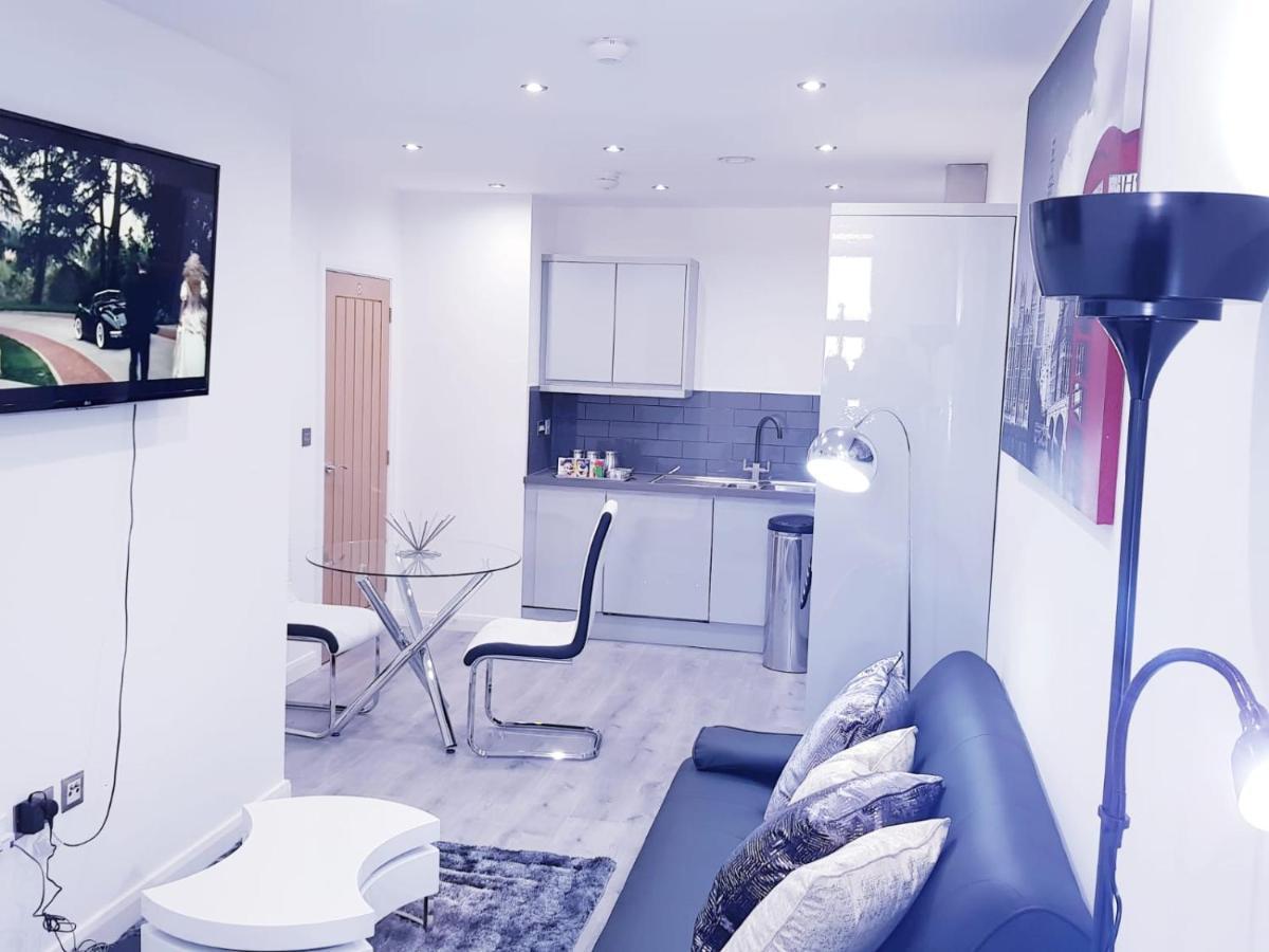 Z Home Apartments Leicester Exterior foto