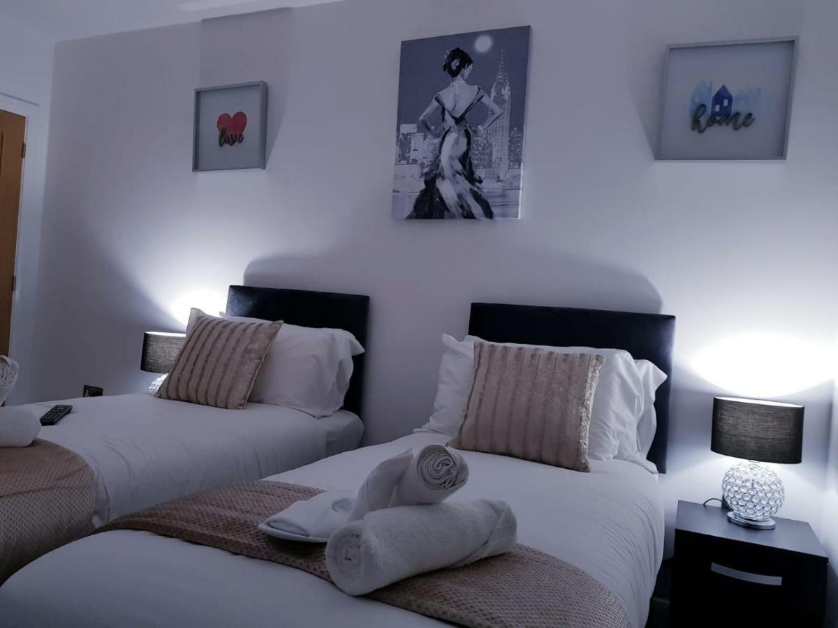 Z Home Apartments Leicester Exterior foto