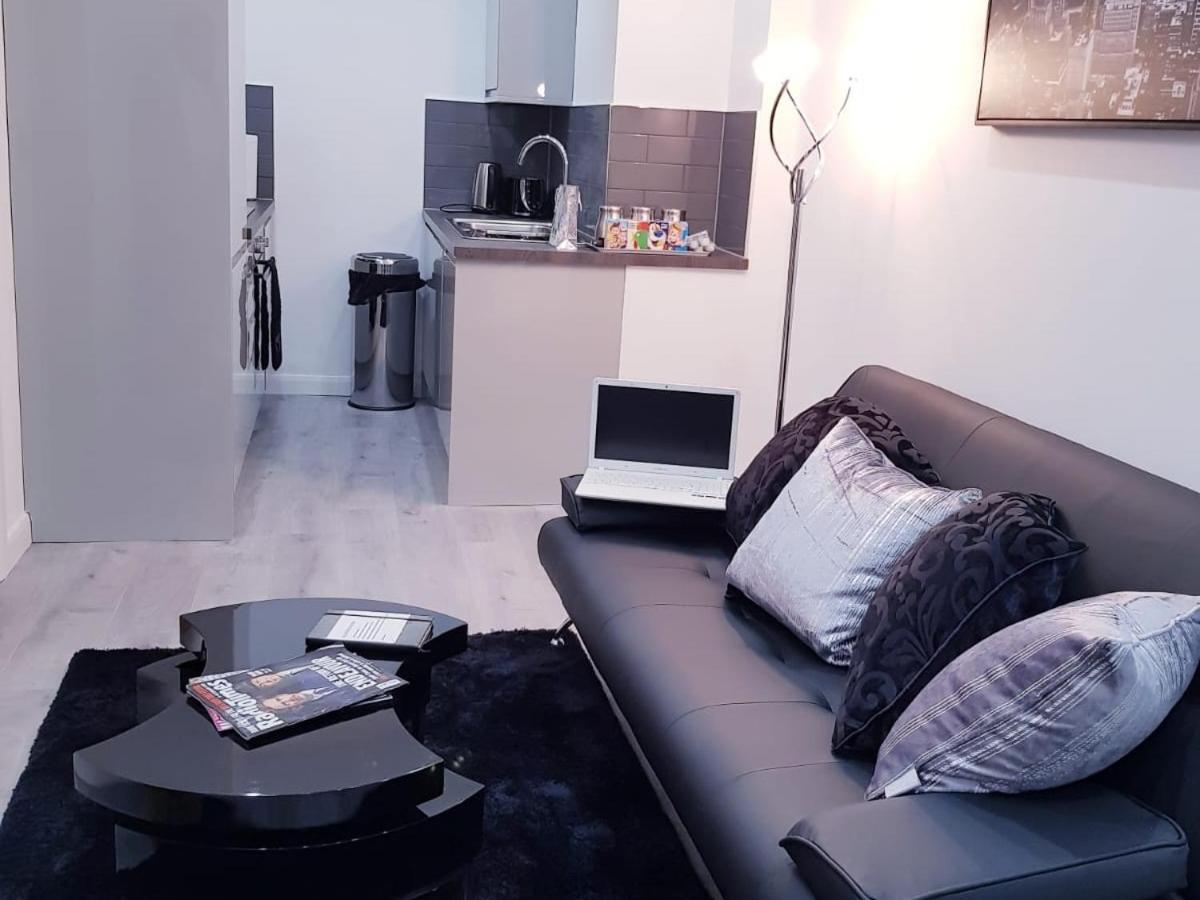 Z Home Apartments Leicester Exterior foto